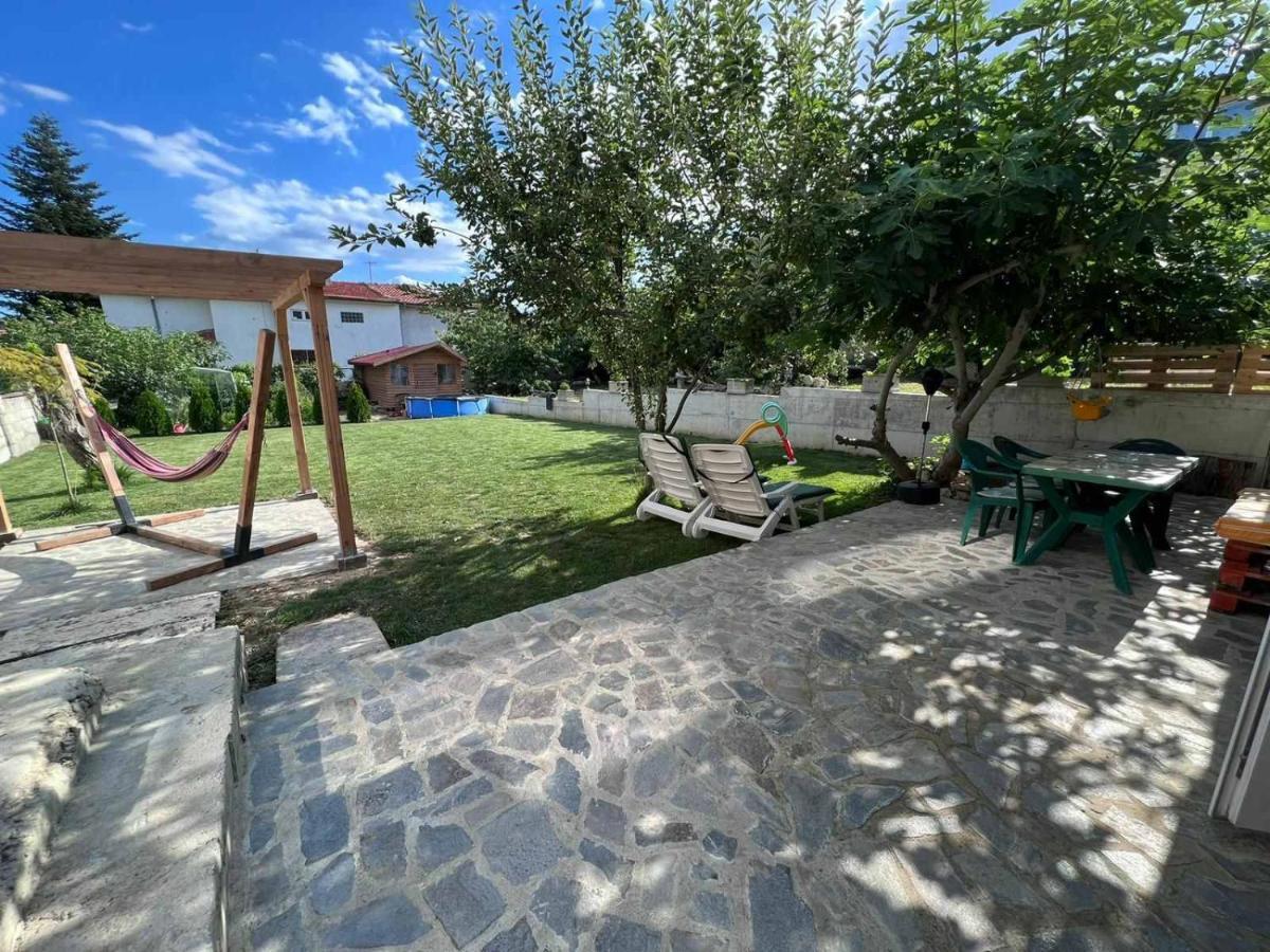 полина Tatil Evi